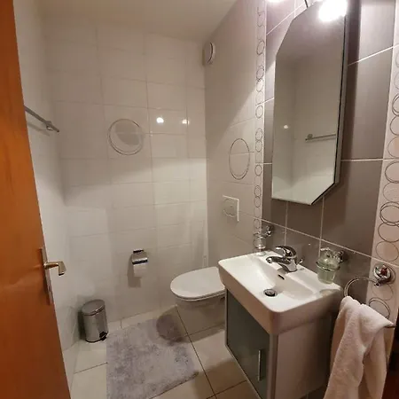 Mila 5 Apartament *